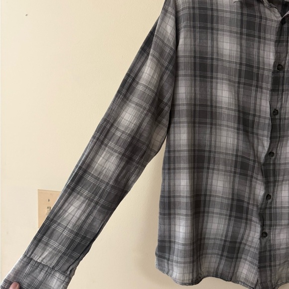 Wrangler RED Black and Gray Plaid Button-Down Shirt, size L, VGUC - Picture 4 of 7
